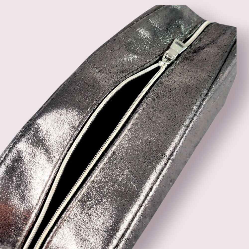Travel-Ready Coach Fragrance PinkSilver Shimmer Toiletry Cosmetic Bag Pouch Case - Picture 5 of 12